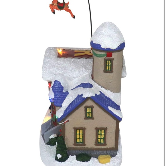 Top Treasures Reindeer School Christmas Village‎ Animated Pre Lit - Picture 4 of 7
